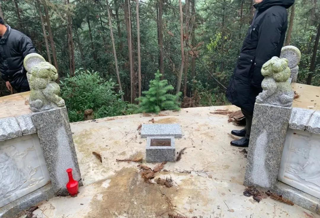 三僚曾真君：复查祖坟山风水